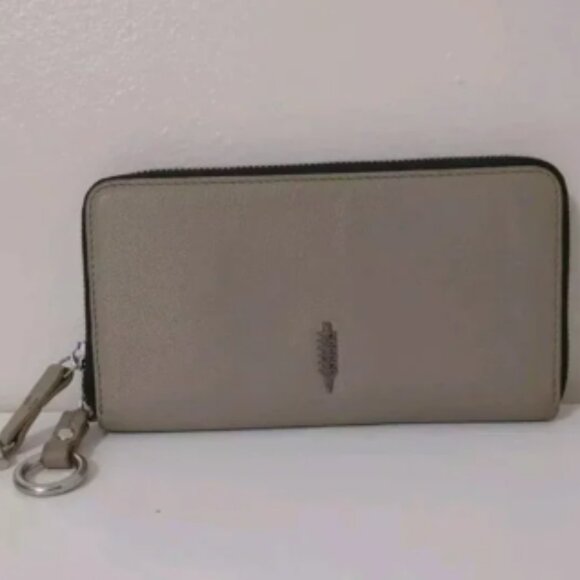Thacker New York Camila Leather Wallet, Taupe 2-Gusset Zip Around, EUC - Picture 1 of 6